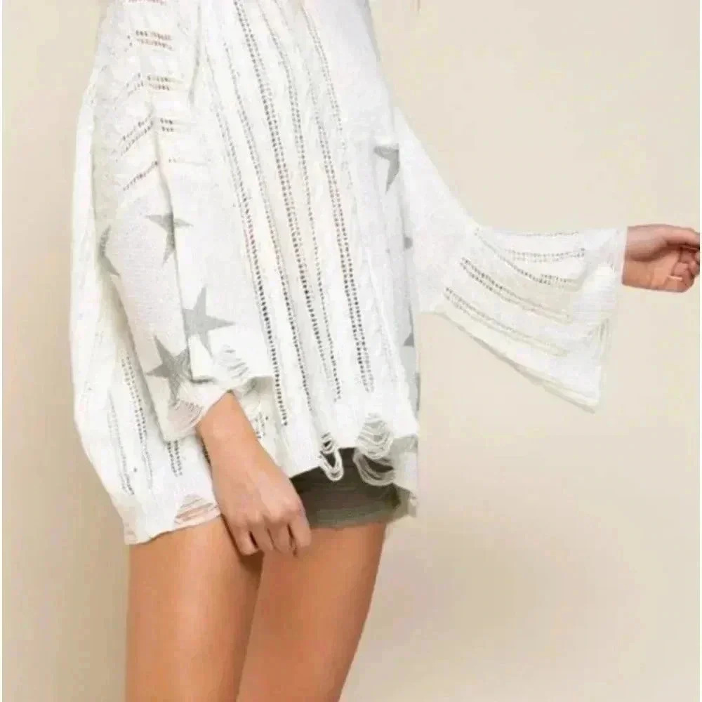 POL Light Weight Star Distressed Sweater Size S